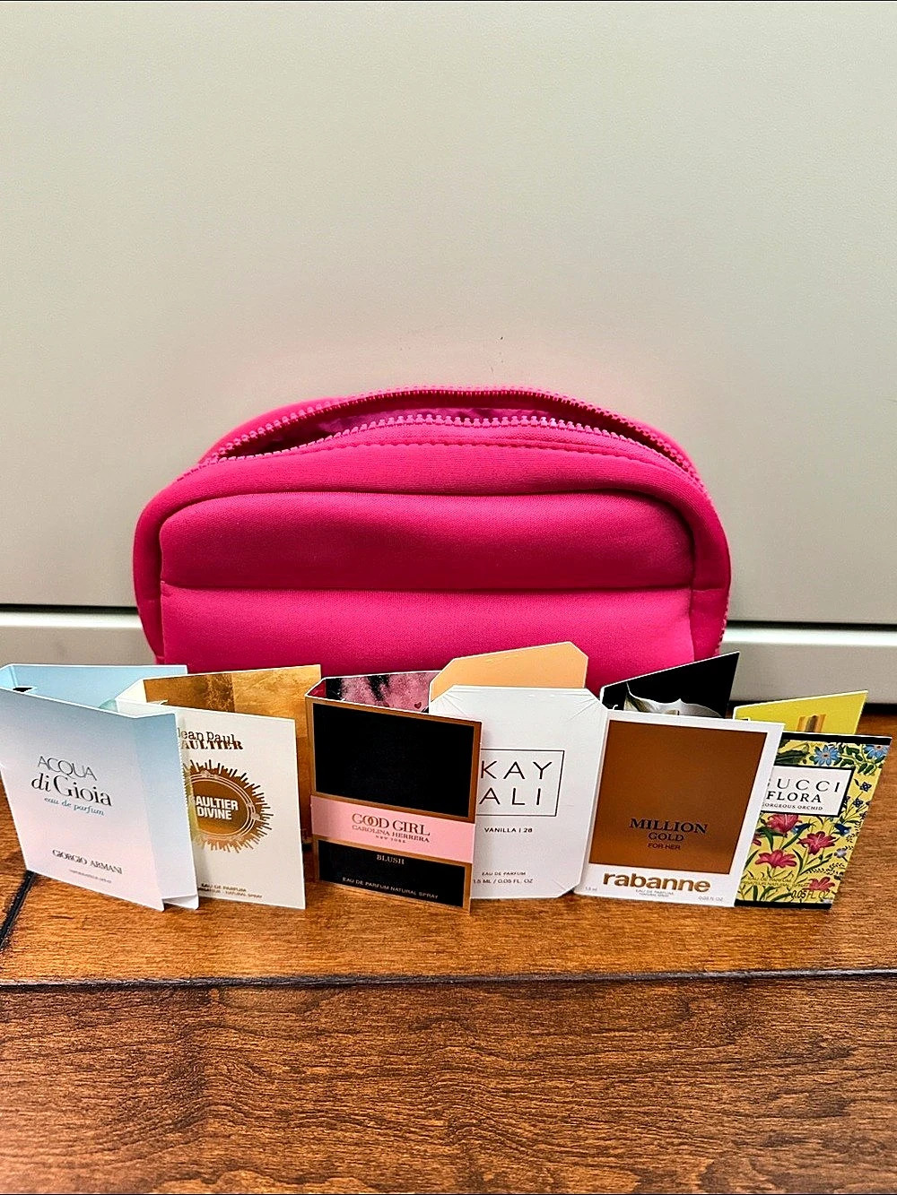 Sephora makeup bag with 6 perfume samples